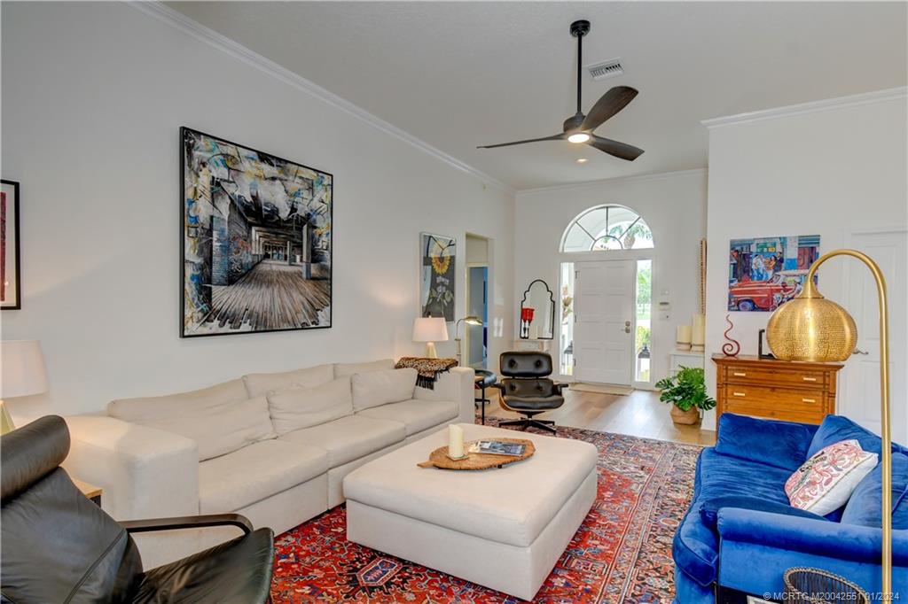 3290 SE Cambridge Drive