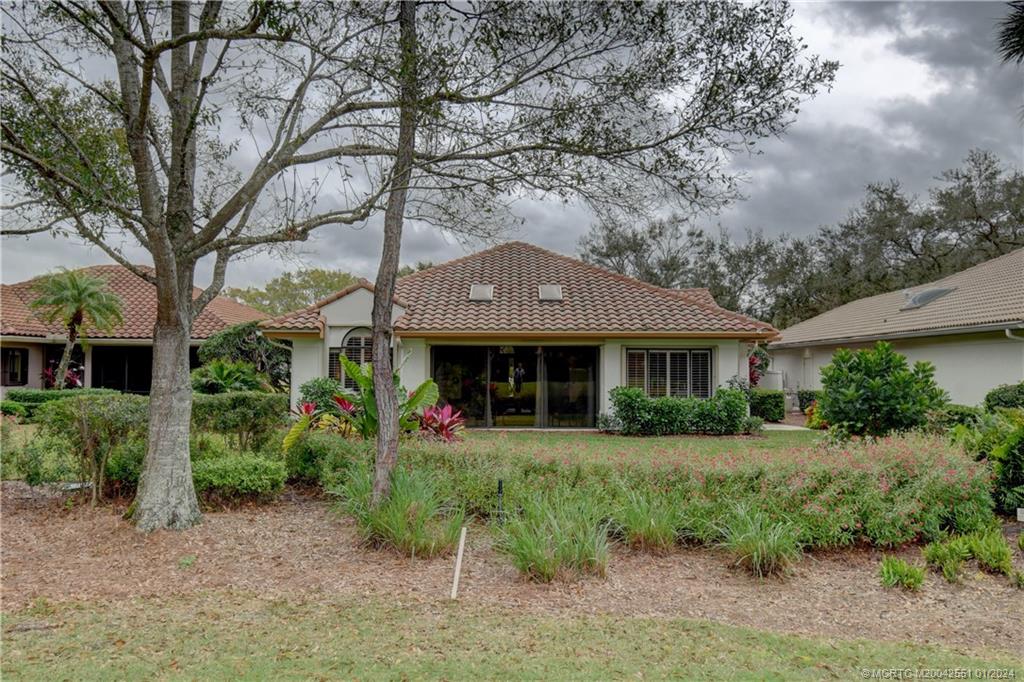 3290 SE Cambridge Drive