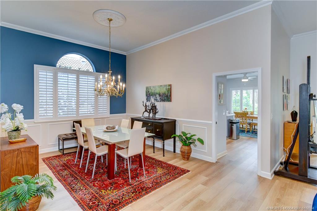 3290 SE Cambridge Drive