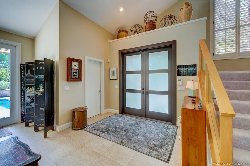 132 S River Road