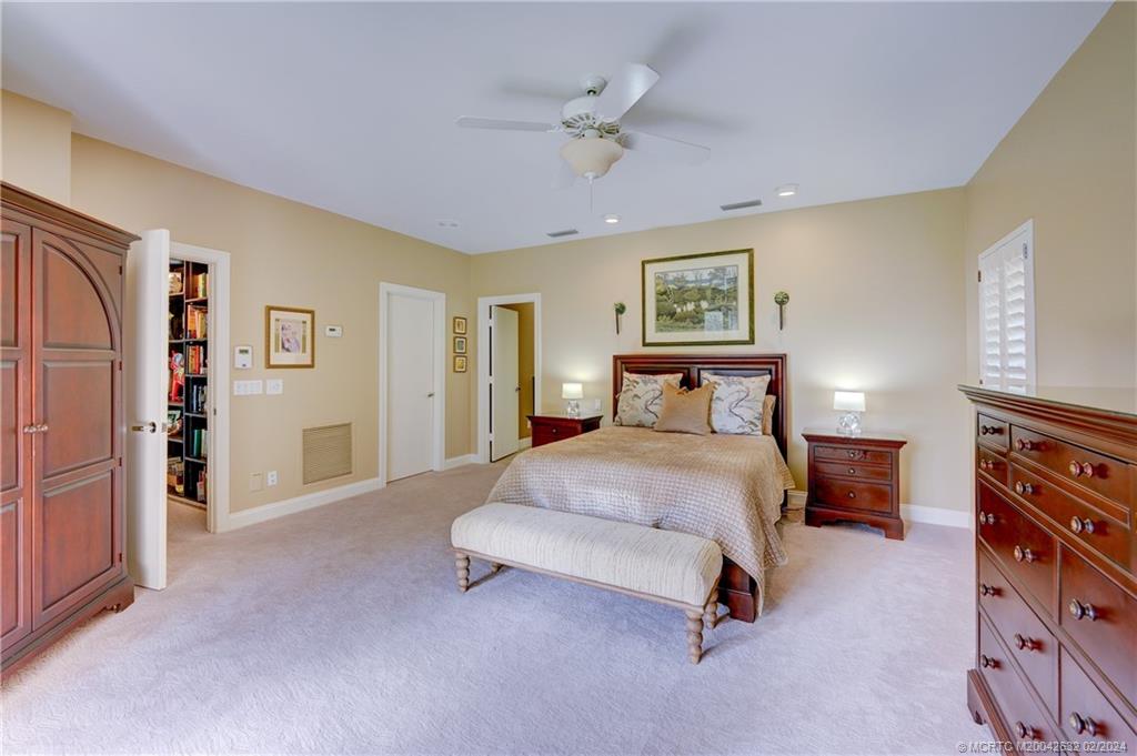 132 S River Road