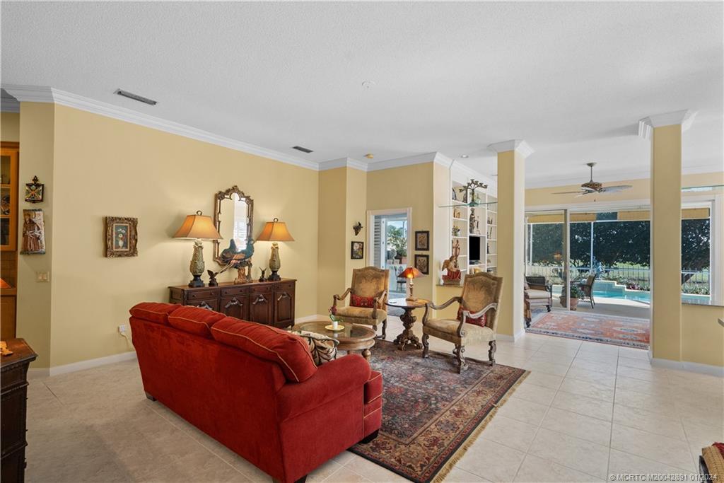 2856 SW Brighton Way