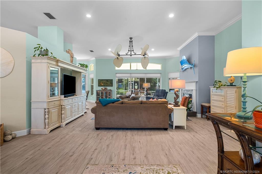 512 SE Krueger Creek Place