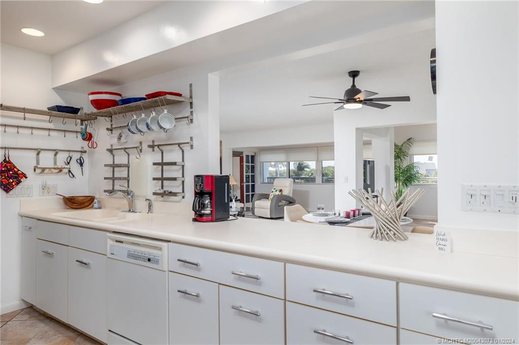 1555 NE Ocean Blvd 203N