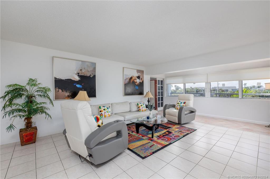 1555 NE Ocean Blvd 203N