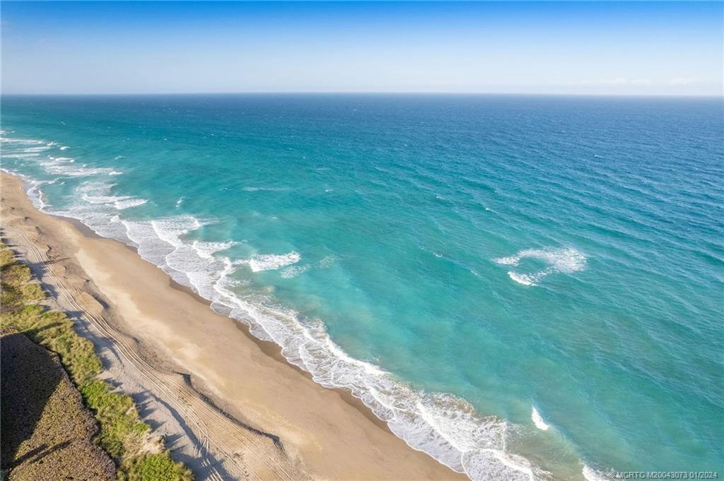 1555 NE Ocean Blvd 203N