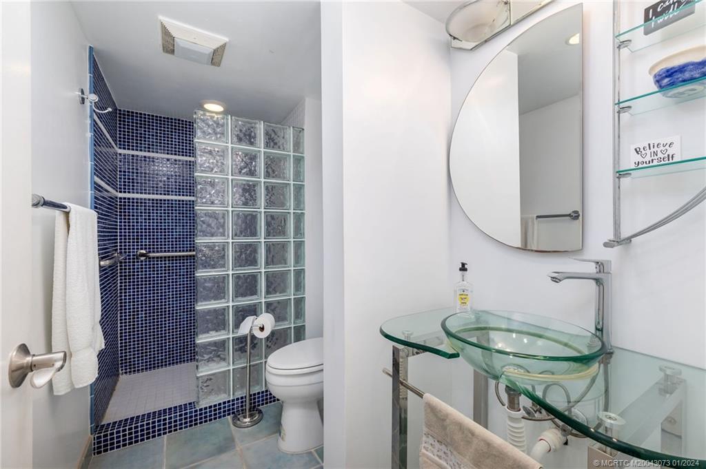 1555 NE Ocean Blvd 203N