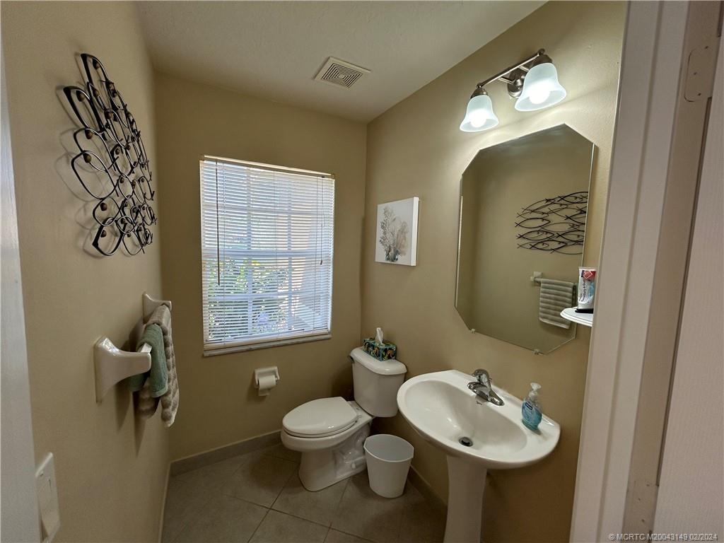 2813 SE Birmingham Drive 10