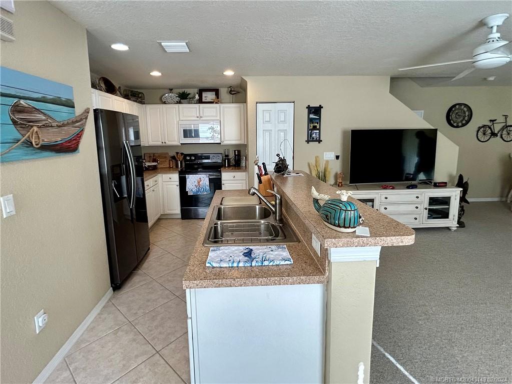 2813 SE Birmingham Drive 10
