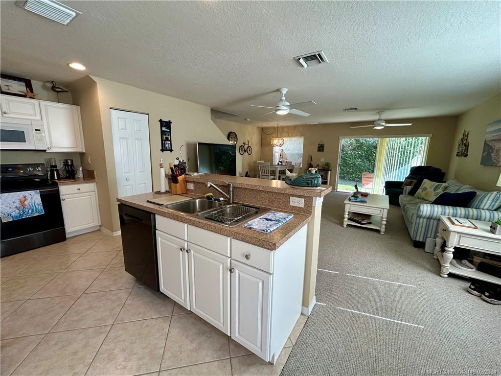 2813 SE Birmingham Drive 10