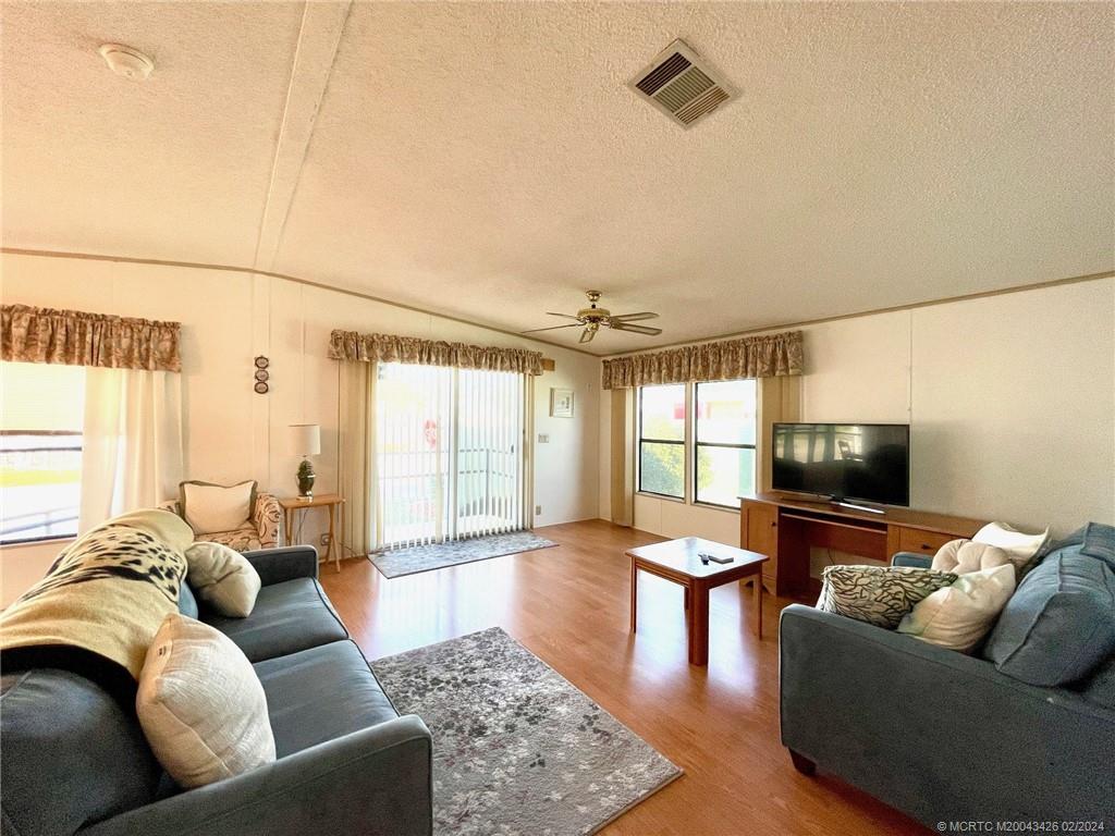 466 SE Trafalgar Terrace