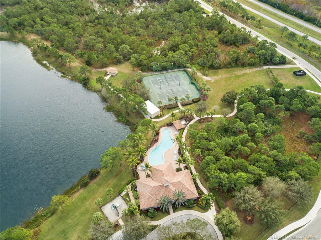 6216 SW Bald Eagle Drive