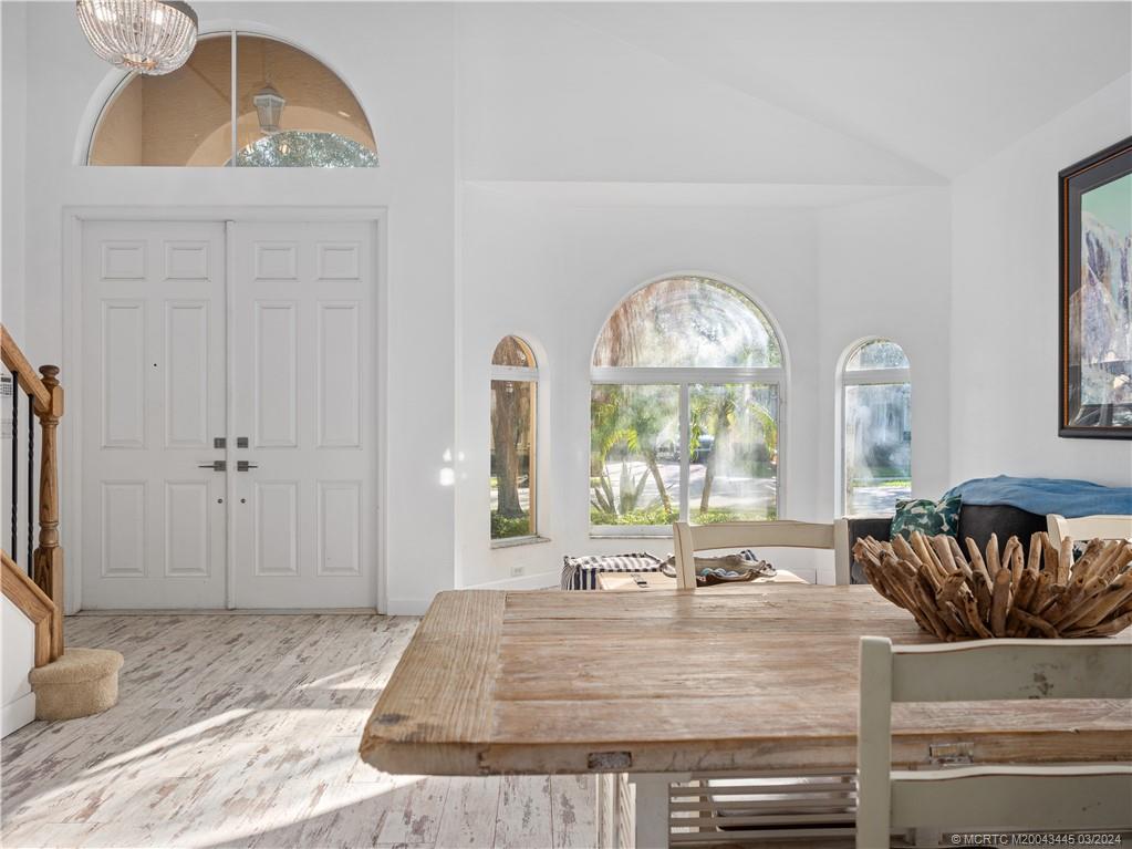 6216 SW Bald Eagle Drive