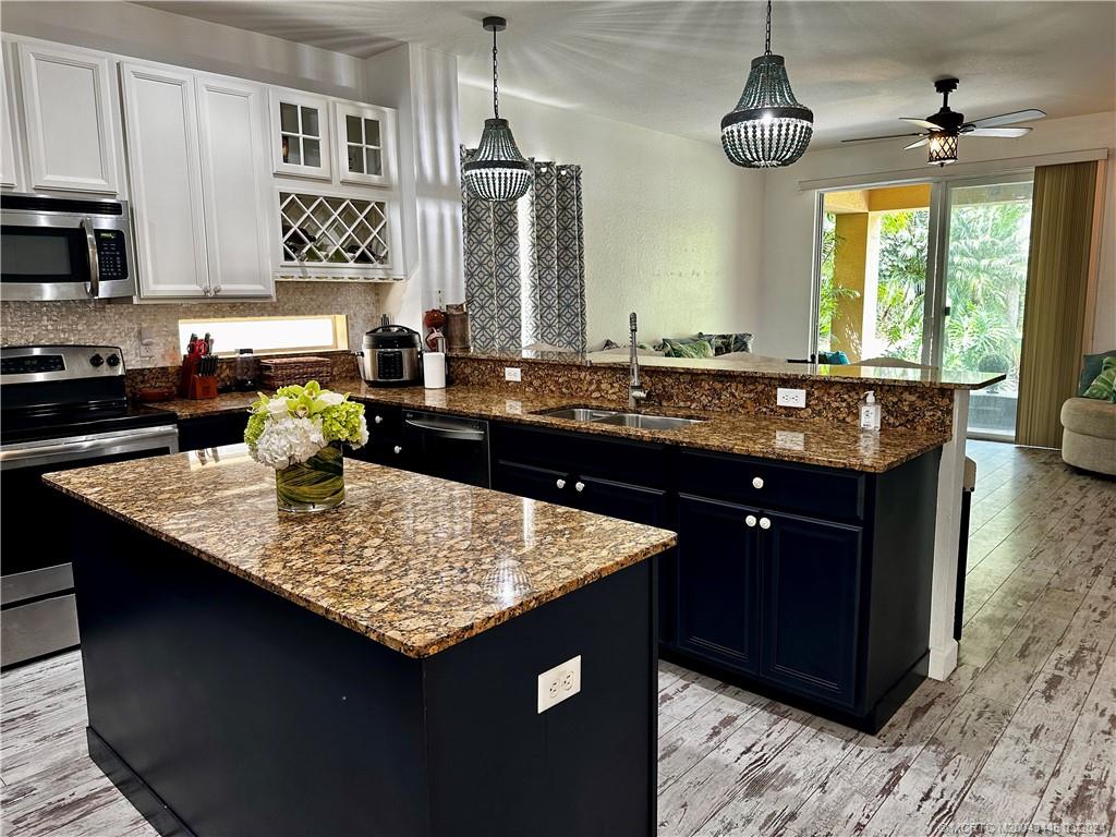 6216 SW Bald Eagle Drive