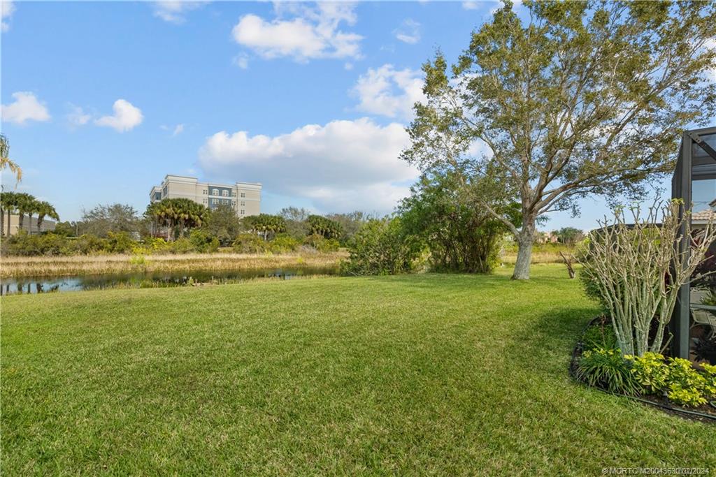 668 SW Treasure Cove