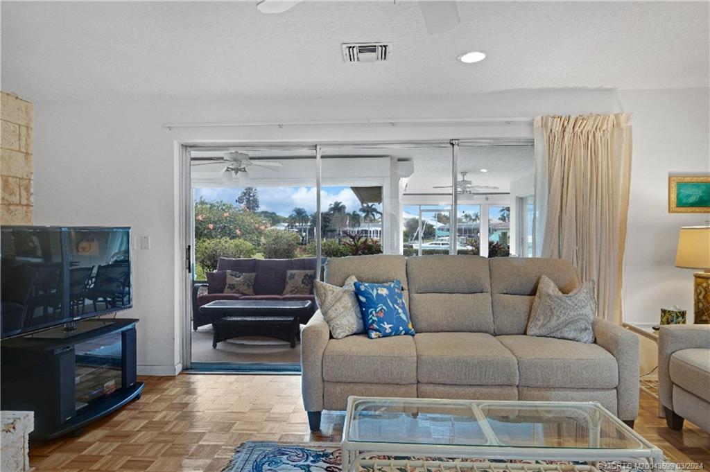 2819 NW St Lucie Lane