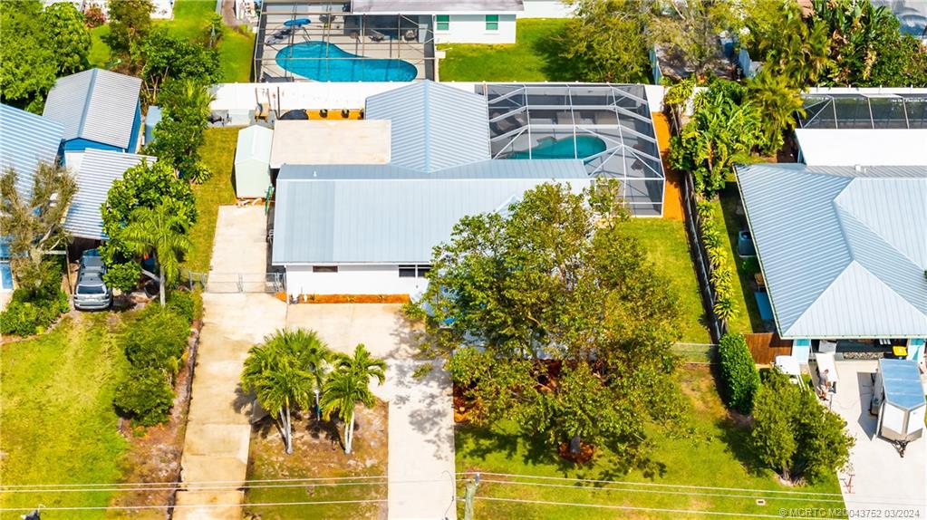 5249 SE Horseshoe Point Road
