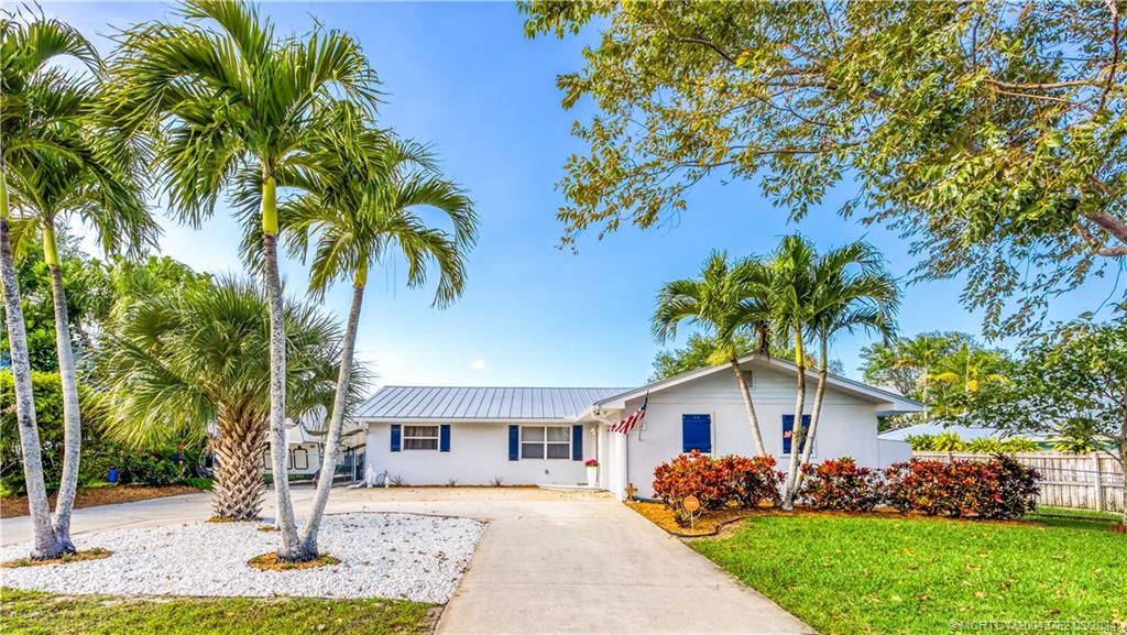 5249 SE Horseshoe Point Road