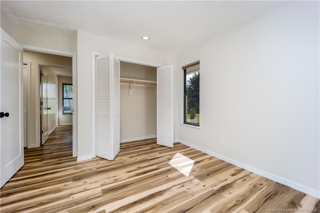 2556 NW Captiva Cove