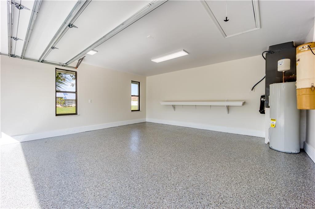 2556 NW Captiva Cove