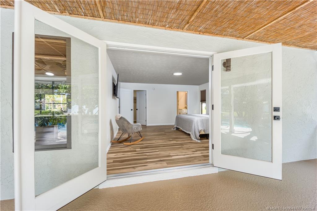 2556 NW Captiva Cove