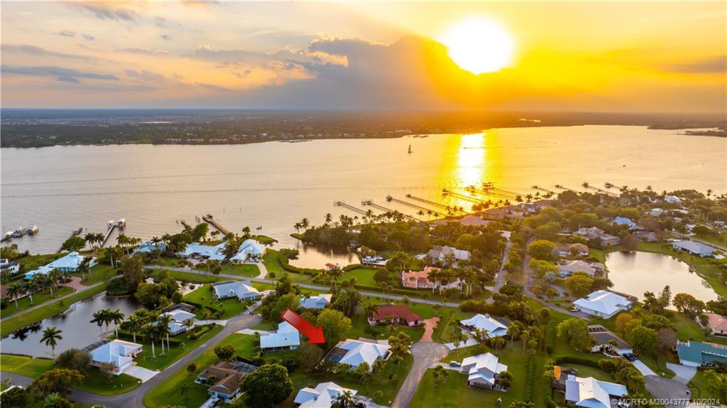 2556 NW Captiva Cove