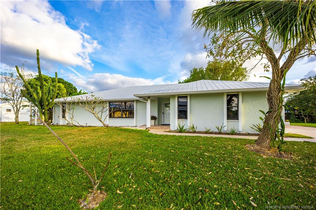 2556 NW Captiva Cove