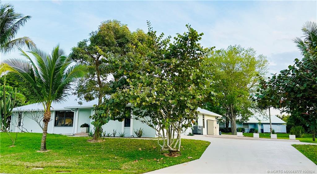2556 NW Captiva Cove