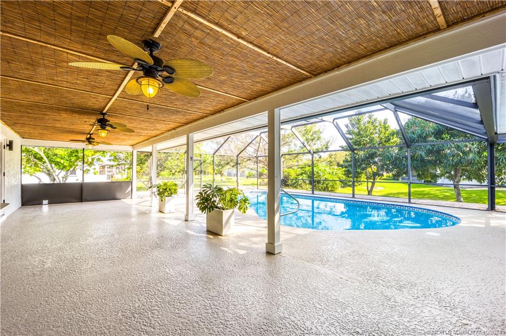 2556 NW Captiva Cove