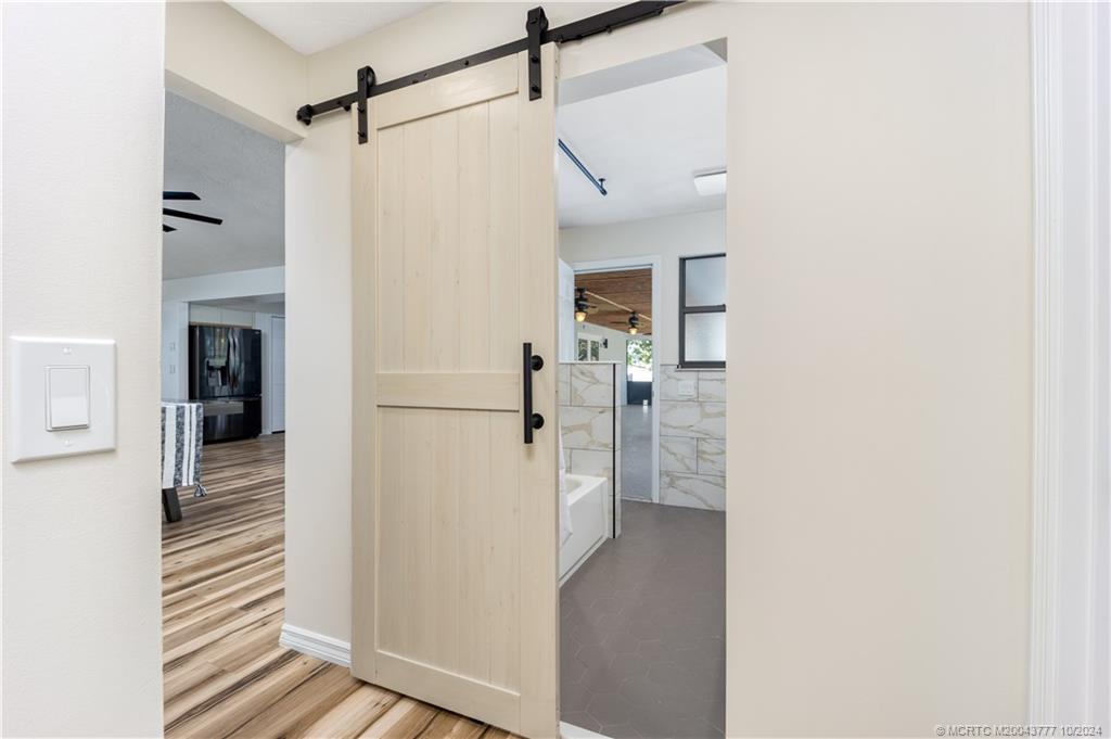 2556 NW Captiva Cove