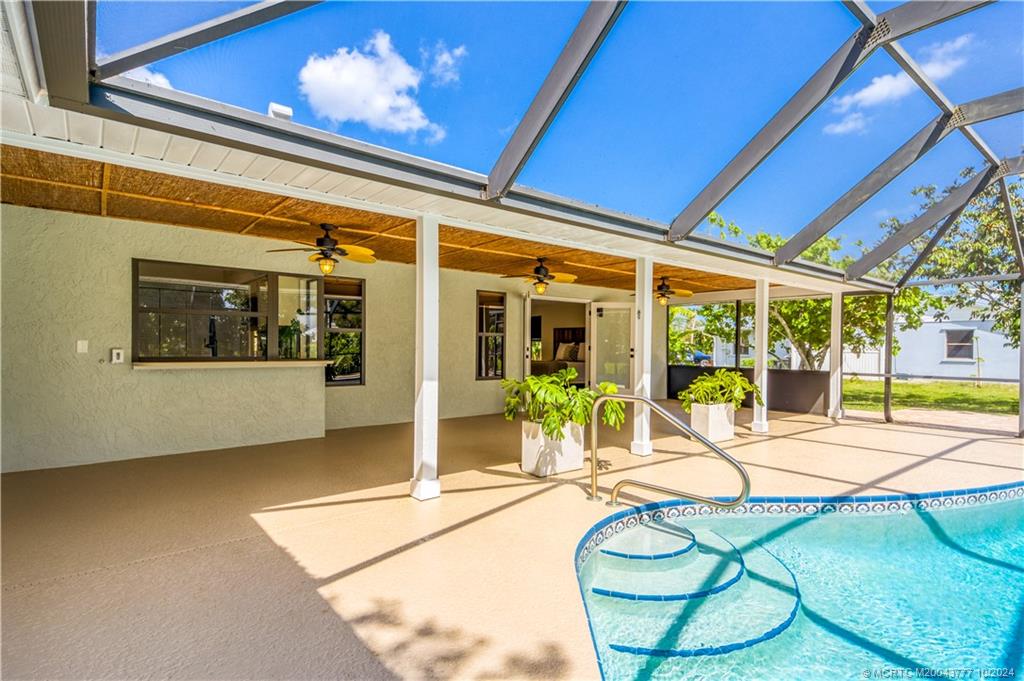 2556 NW Captiva Cove