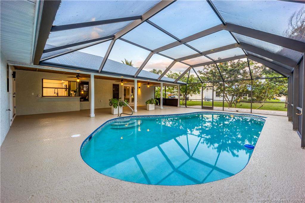 2556 NW Captiva Cove