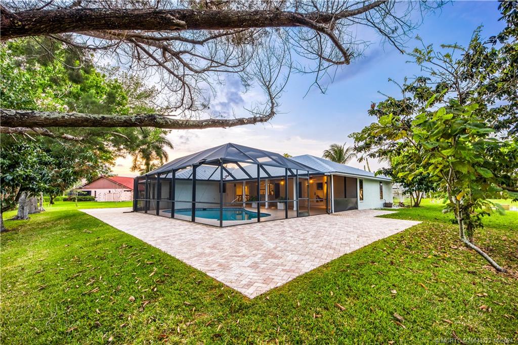 2556 NW Captiva Cove