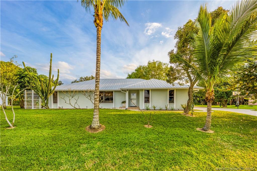 2556 NW Captiva Cove