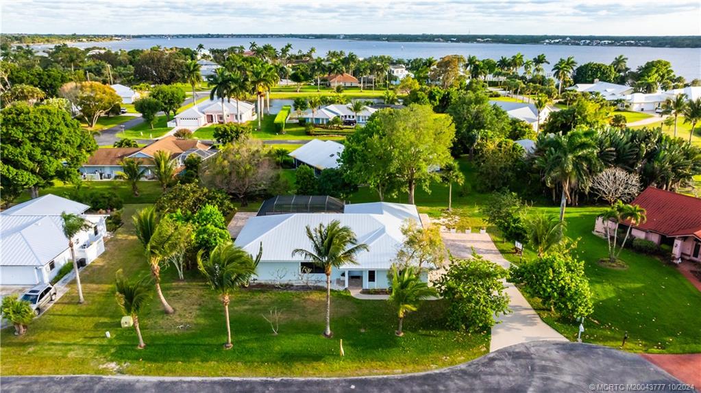 2556 NW Captiva Cove