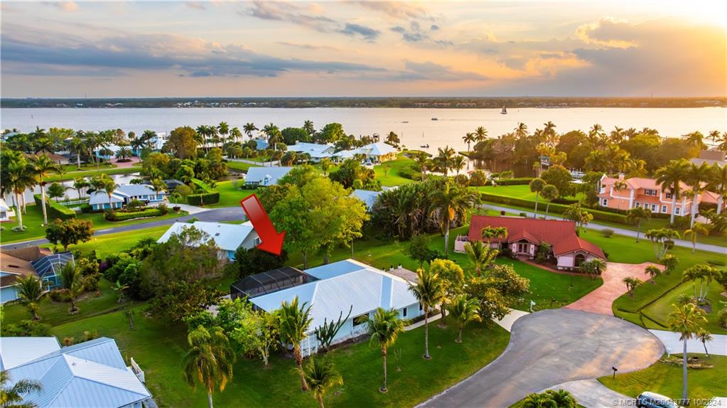 2556 NW Captiva Cove