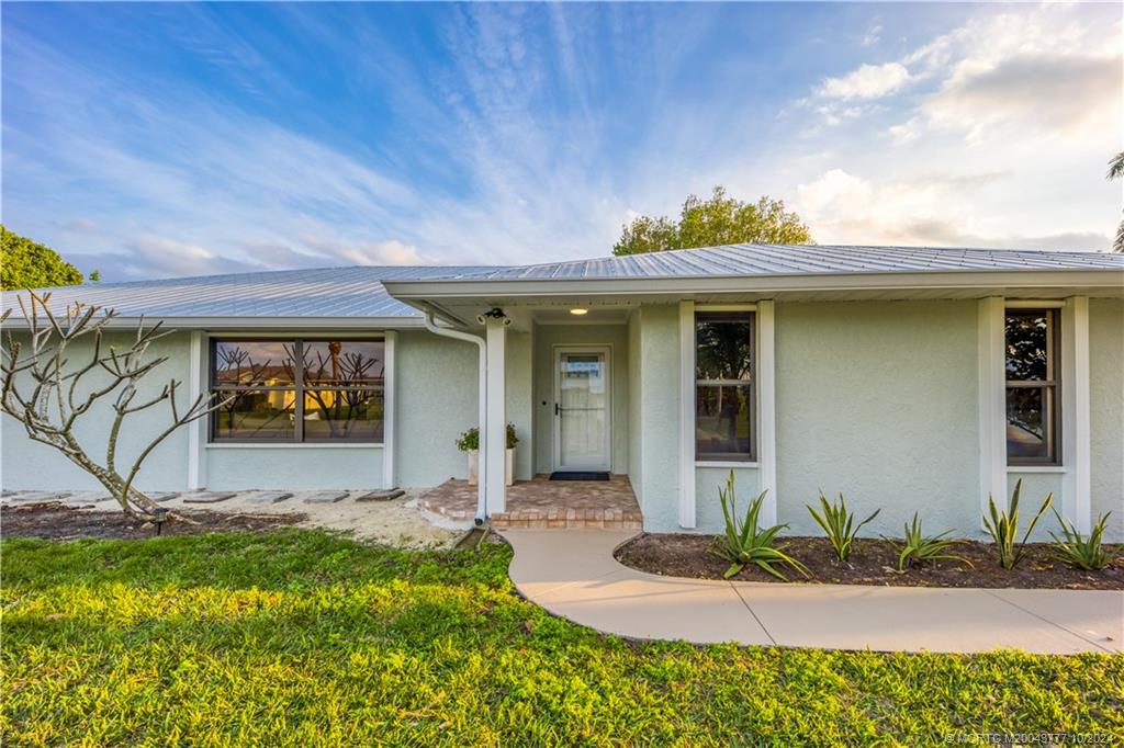 2556 NW Captiva Cove