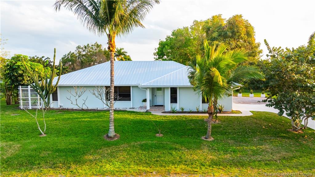 2556 NW Captiva Cove