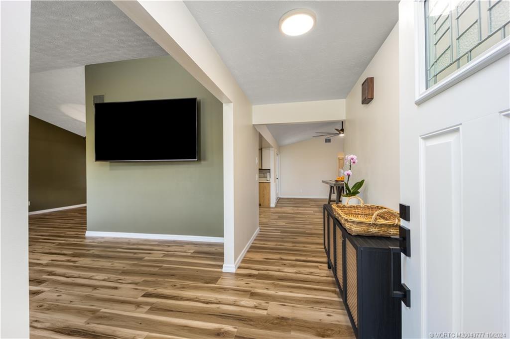 2556 NW Captiva Cove