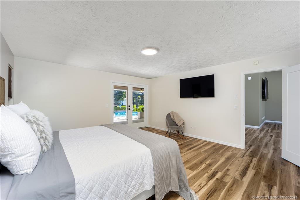 2556 NW Captiva Cove