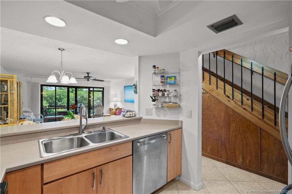 4767 SE Binnacle Way 2-107