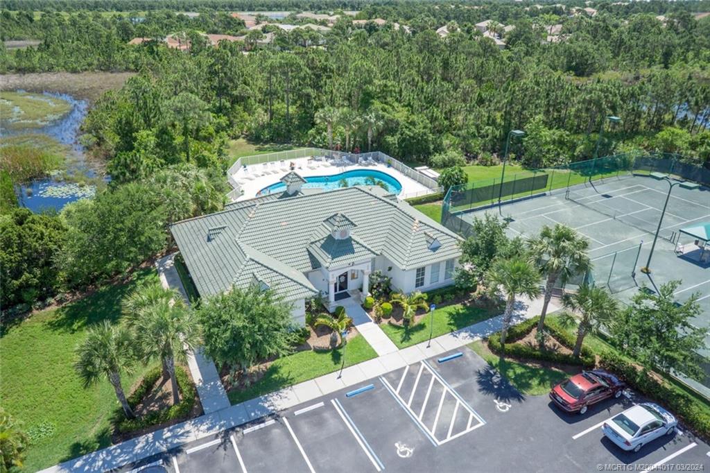 908 NW Mossy Oak Way