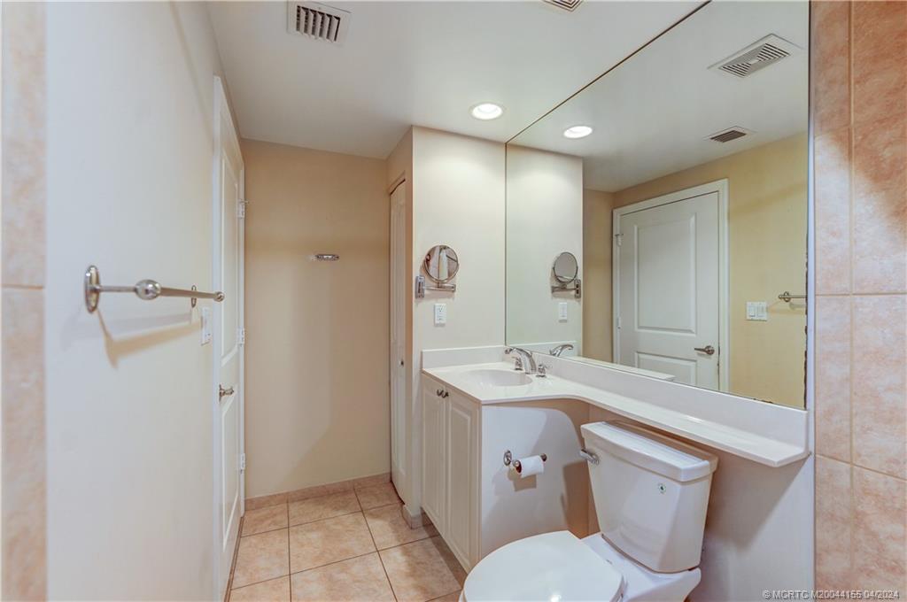 815 NW Flagler Avenue 206