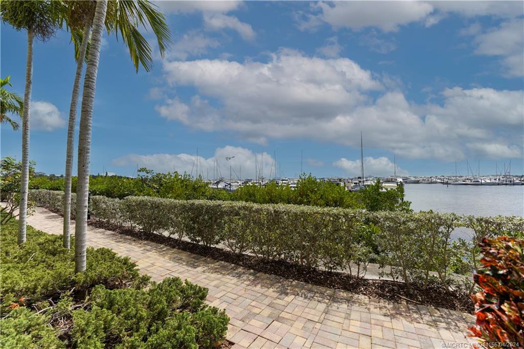 815 NW Flagler Avenue 206
