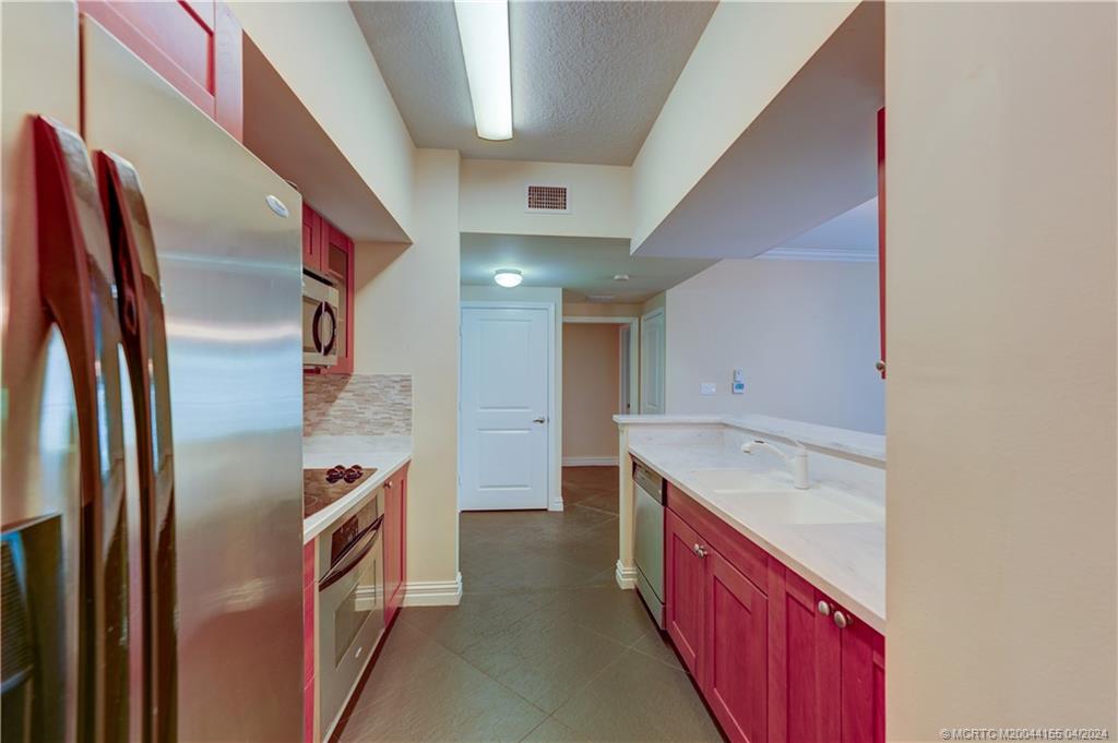 815 NW Flagler Avenue 206