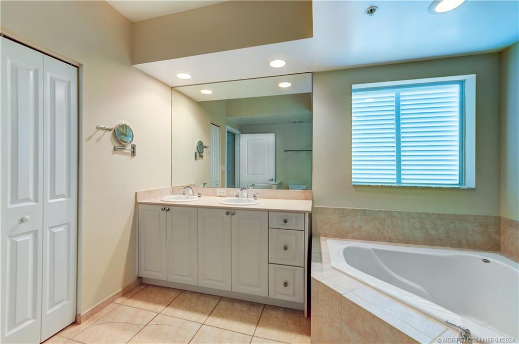 815 NW Flagler Avenue 206