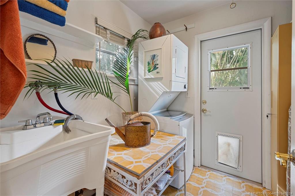 111 S Sewalls Point Road