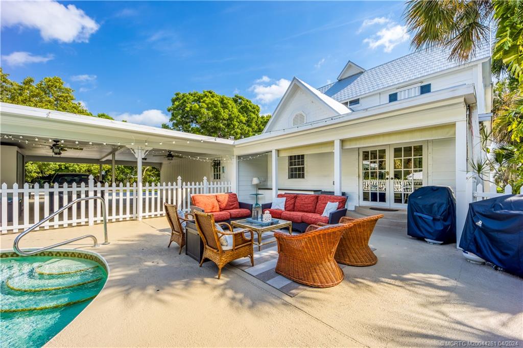 2007 S Indian River Drive