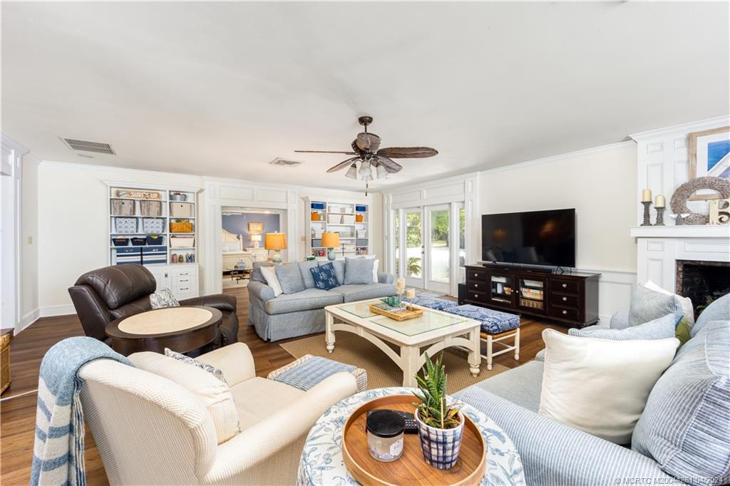 2007 S Indian River Drive