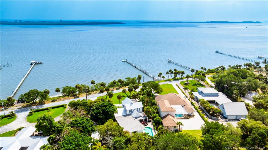 2007 S Indian River Drive